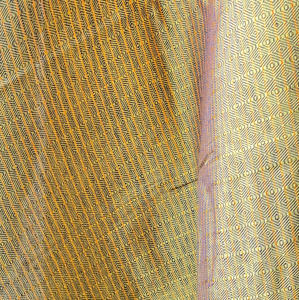 Handwoven Reyon Sari - SN104