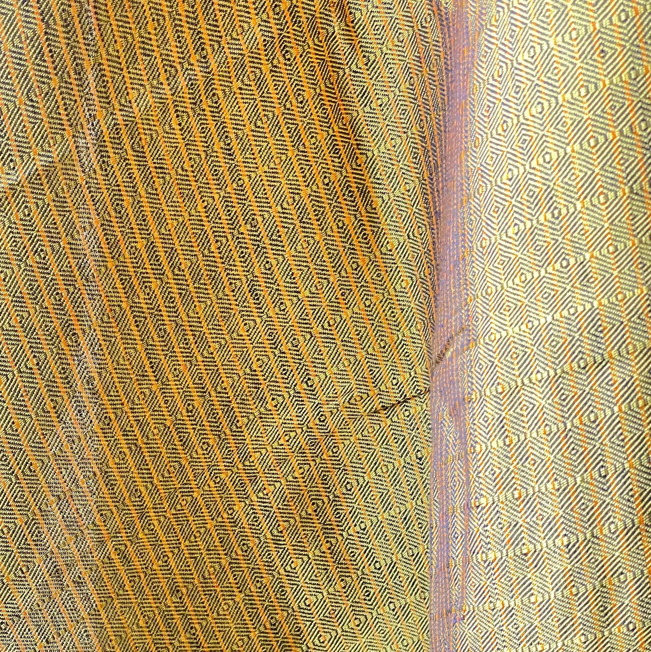 Handwoven Reyon Sari - SN104
